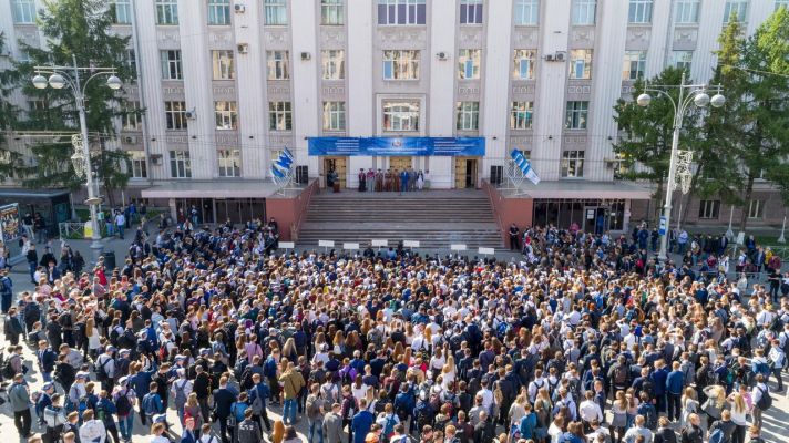 В Пермском Политехе зажгли огонь знаний для 2500 первокурсников